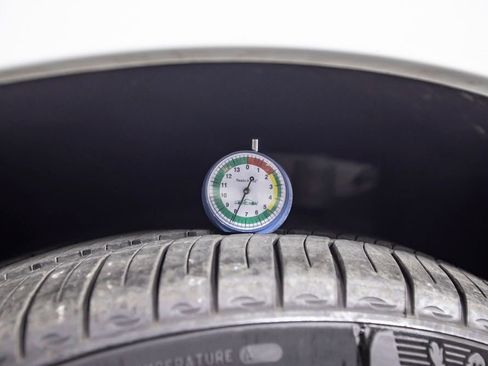 Used 2025 Genesis GV80 2.5T Prestige image 45