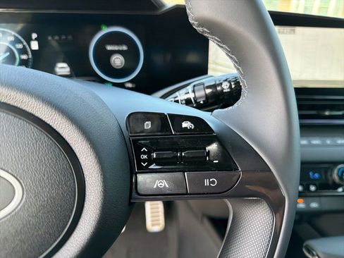 New 2025 Hyundai Elantra SEL FWD image 20