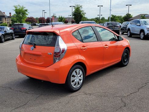 Used 2012 Toyota Prius C One FWD image 4