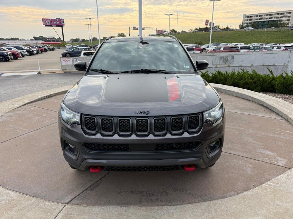 Used 2023 Jeep Compass Trailhawk AWD/4WD image 12