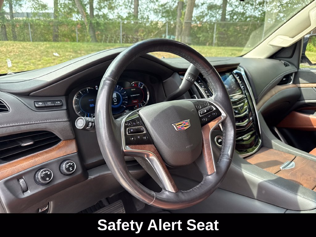 Used 2019 Cadillac Escalade Premium Luxury AWD/4WD image 15