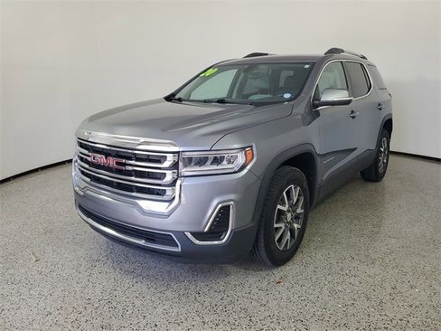Used 2020 GMC Acadia SLE w/ Driver Convenience Package image 2