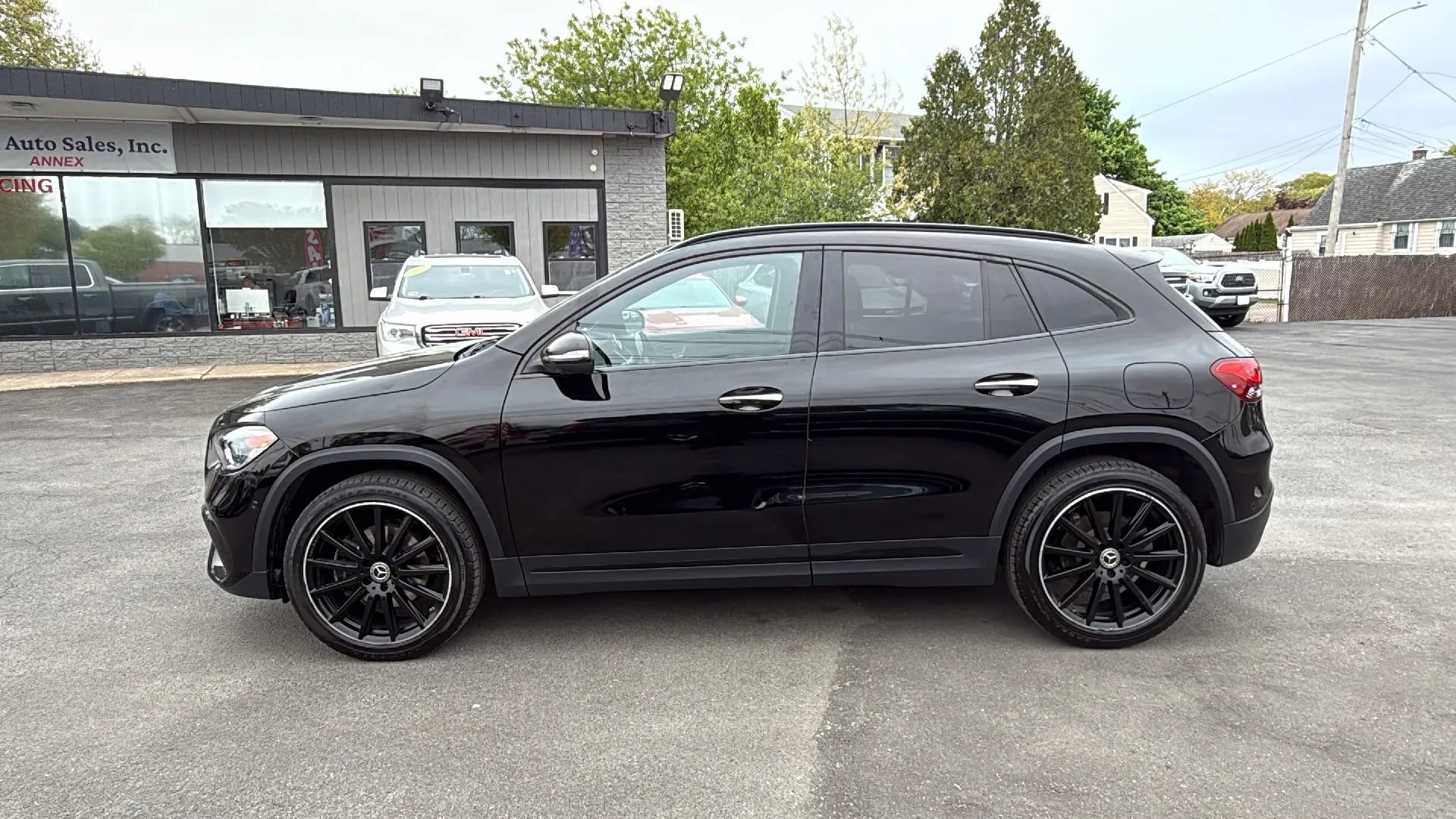 Used 2021 Mercedes-Benz GLA 250 4MATIC image 4