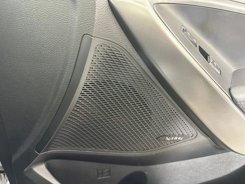 Used 2017 Hyundai Santa Fe Sport image 29