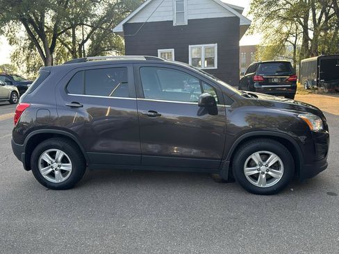 Used 2016 Chevrolet Trax LT w/ LPO, Protection Package FWD image 4