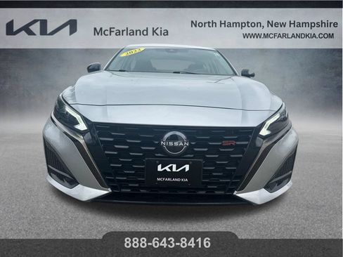 Used 2023 Nissan Altima 2.0 SR FWD image 9