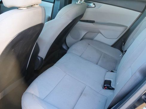 Used 2020 Kia Forte LXS image 12