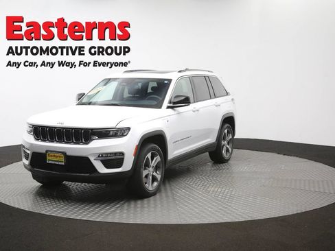 Used 2023 Jeep Grand Cherokee 4WD 4xe image 58