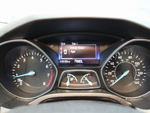 Used 2017 Ford Focus SE image 19