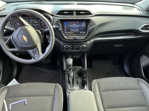 Used 2021 Chevrolet TrailBlazer LT w/ Convenience Package image 7
