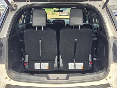 Used 2018 Ford Explorer XLT w/ Equipment Group 202A FWD image 7