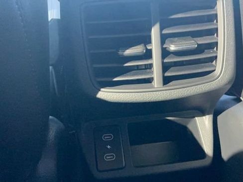 Certified 2025 Kia Seltos SX image 24