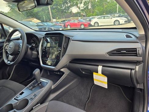 Used 2025 Subaru Crosstrek 2.5i Premium AWD/4WD image 27