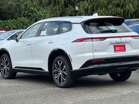 New 2026 Toyota Crown Signia image 7