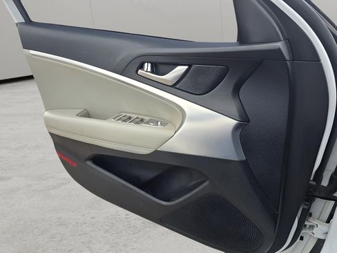 Used 2023 Genesis G70 2.0T AWD/4WD image 23