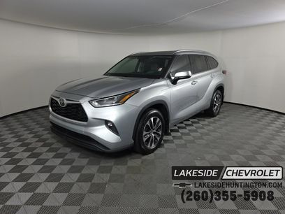 Used 2021 Toyota Highlander XLE