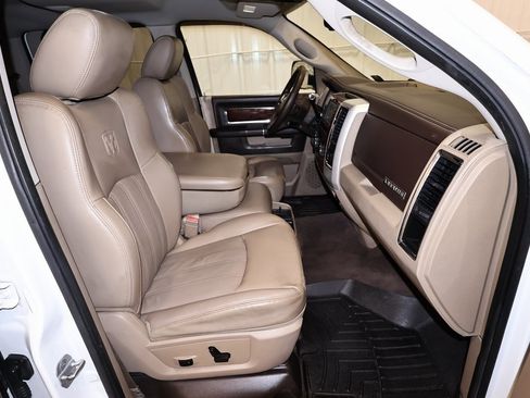 Used 2010 Dodge Ram 2500 Truck Laramie image 19