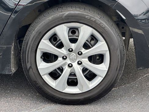 Used 2023 Toyota Corolla LE image 9