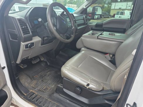 Used 2019 Ford F350 XL w/ Power Equipment Group AWD/4WD image 7