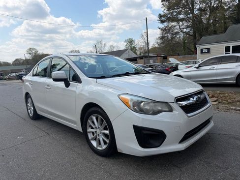 Used 2014 Subaru Impreza 2.0i Premium w/ All-Weather Package w/CVT image 3