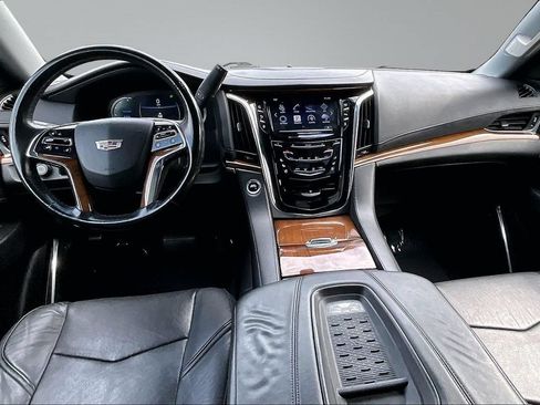 Used 2016 Cadillac Escalade ESV 2WD image 20