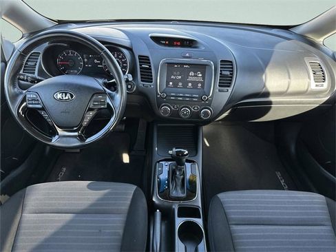 Used 2018 Kia Forte S w/ S Technology Plus Package image 17
