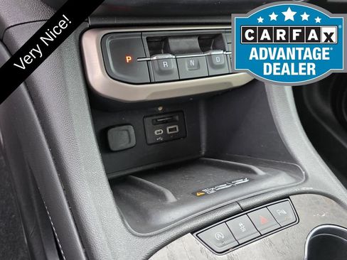 Used 2023 GMC Acadia Denali w/ Denali Ultimate Package AWD/4WD image 39