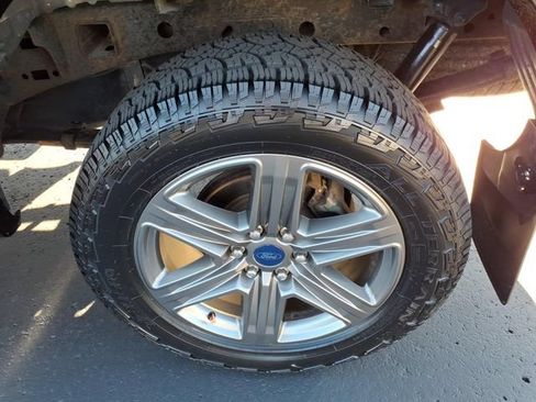 Used 2020 Ford F150 XLT w/ Equipment Group 302A Luxury AWD/4WD image 7
