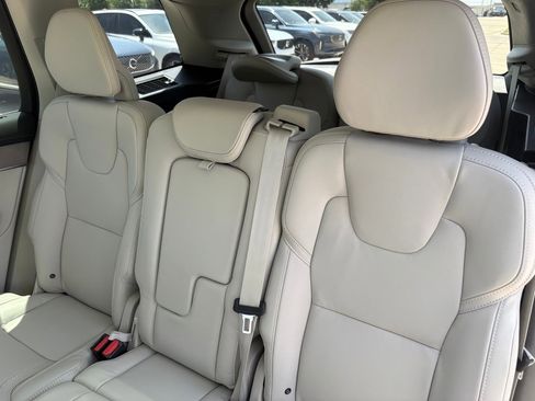 New 2026 Volvo XC90 B6 Ultra image 20