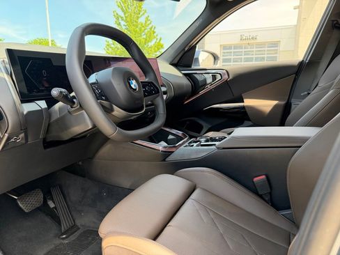 New 2026 BMW X3 xDrive30 w/ Premium Package AWD/4WD image 4