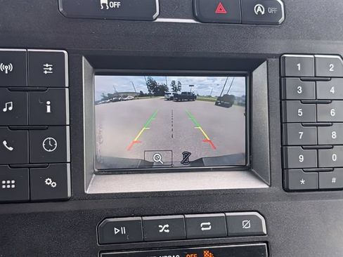 Used 2018 Ford F150 XLT AWD/4WD image 18