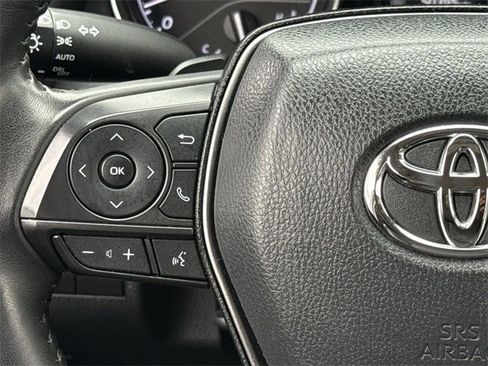 Used 2024 Toyota Camry SE image 13