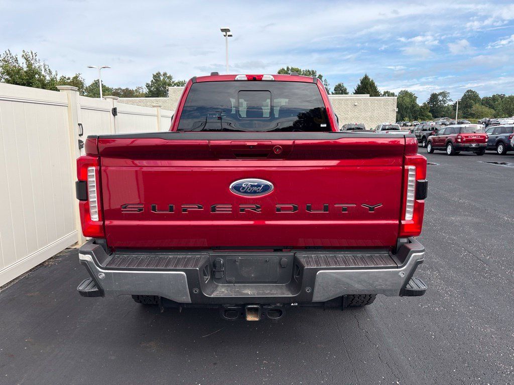 Used 2025 Ford F350 Lariat w/ Lariat Ultimate Package AWD/4WD image 4