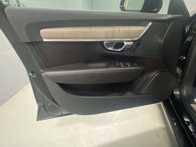 Used 2025 Volvo S90 T8 Plus AWD/4WD image 7