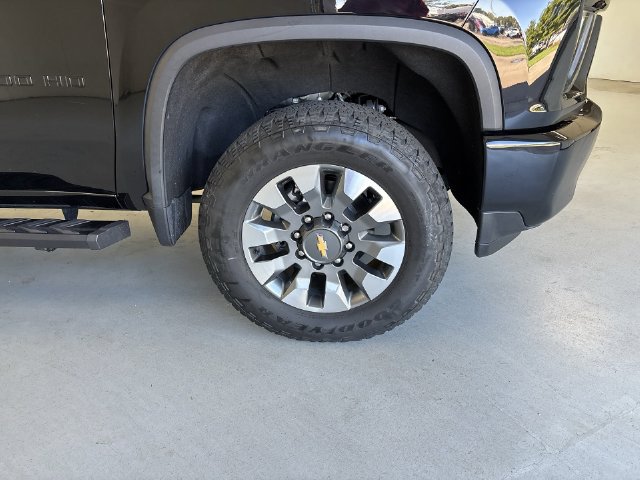 Certified 2022 Chevrolet Silverado 2500 Custom w/ Custom Convenience Package AWD/4WD image 16