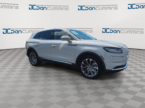 Used 2023 Lincoln Nautilus Reserve w/ Equipment Group 201A AWD/4WD image 2