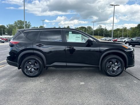 New 2026 Nissan Rogue SV AWD/4WD image 4