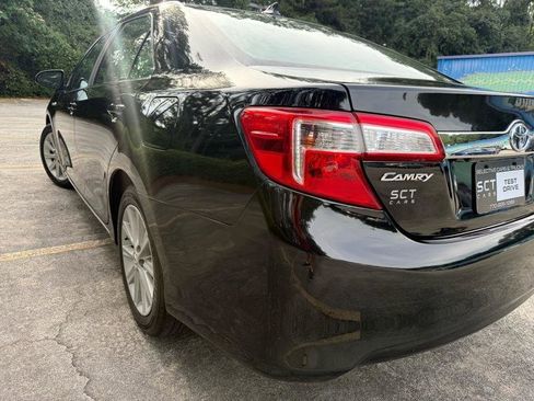 Used 2012 Toyota Camry XLE w/ Leather Pkg FWD image 11