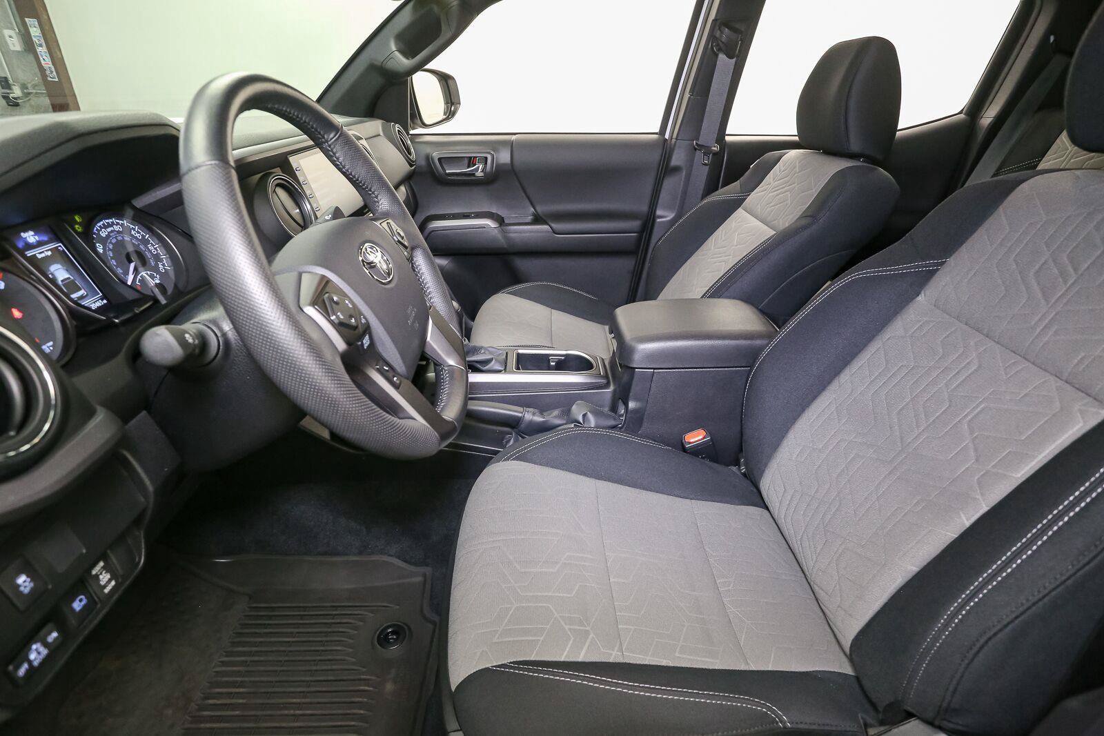 Used 2023 Toyota Tacoma TRD Off-Road AWD/4WD image 41