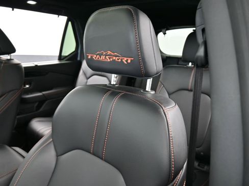 Used 2023 Honda Pilot TrailSport image 17