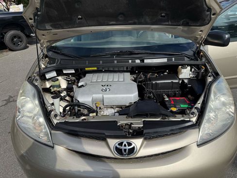 Used 2008 Toyota Sienna LE FWD image 27