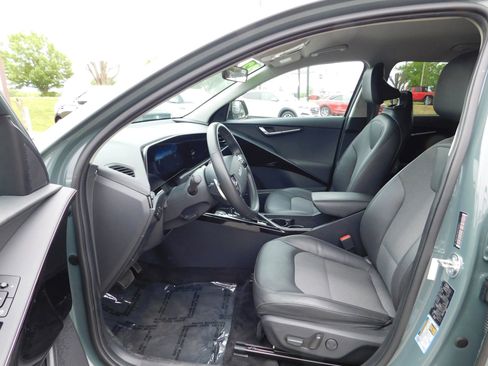Used 2023 Kia Niro Wind FWD image 14