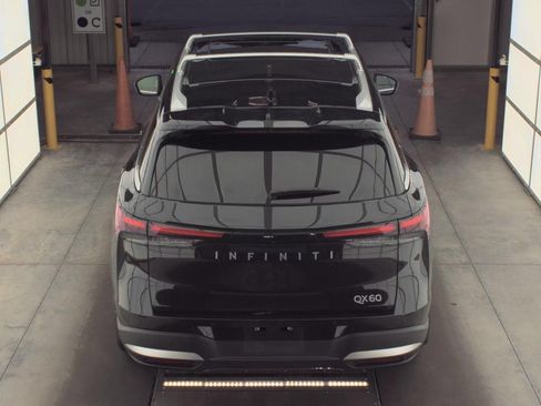 Certified 2026 INFINITI QX60 Luxe w/ Cargo Package FWD image 7