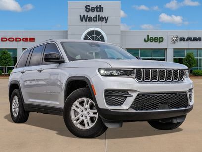 Used 2025 Jeep Grand Cherokee Laredo w/ Luxury Tech Group I