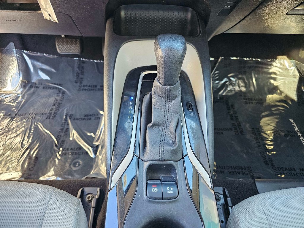 Used 2021 Toyota Corolla LE FWD image 22