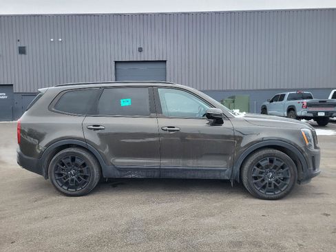 Used 2022 Kia Telluride SX image 2