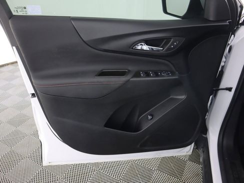 Used 2023 Chevrolet Equinox RS w/ LPO, Floor Liner Package image 22