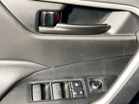 Used 2023 Toyota RAV4 LE image 16