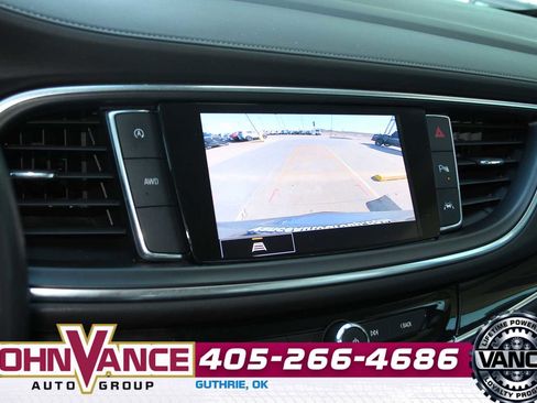 Used 2023 Buick Enclave Essence image 36