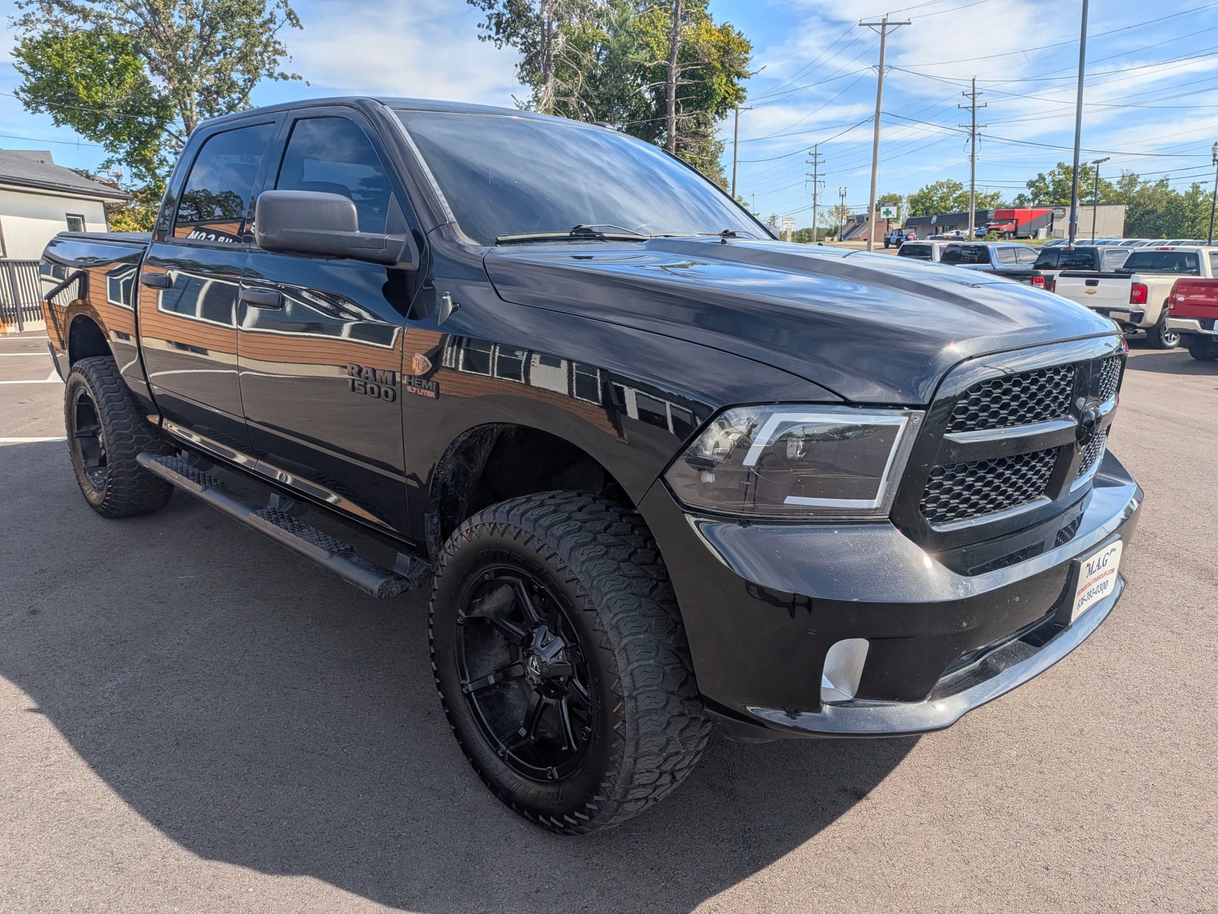 Used 2018 RAM 1500 Express w/ Black Ram 1500 Express Group AWD/4WD image 8